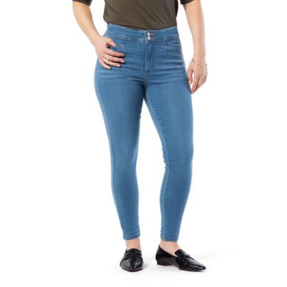 Signature Levi High Rise Super Skinny - Picture 1 of 4